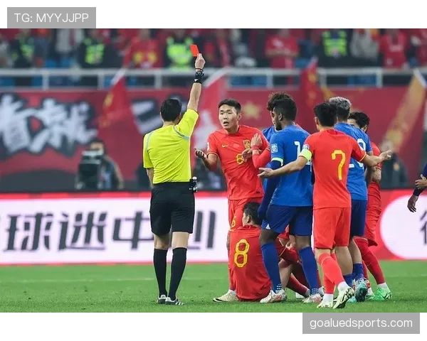 铲球犯规的判罚标准：什么动作算危险，什么情况直接红牌？